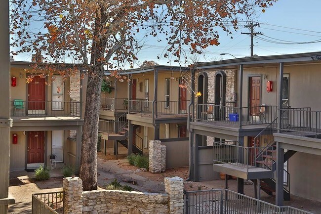 Building Photo - 5820 Berkman Dr