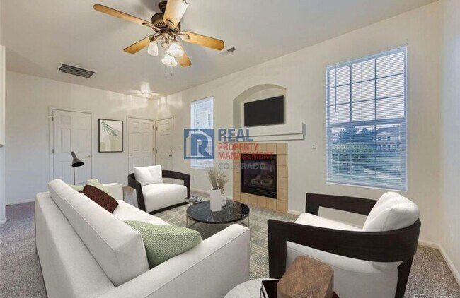 Foto del edificio - 12740 Jasmine St