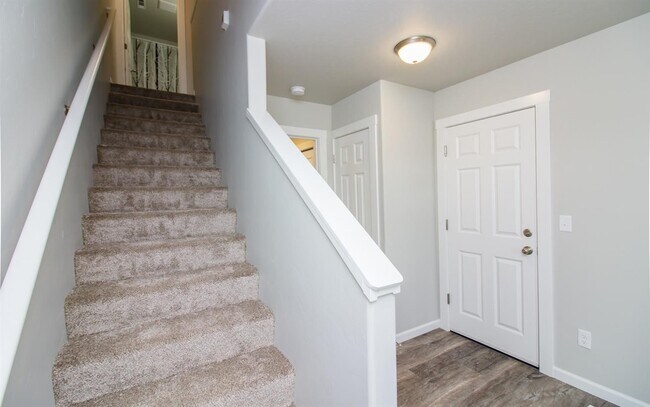 Building Photo - 3411 Sharon Way