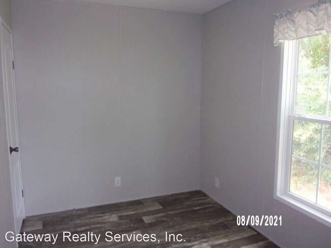Building Photo - 3 br, 2 bath House - 139 Garlington Circle