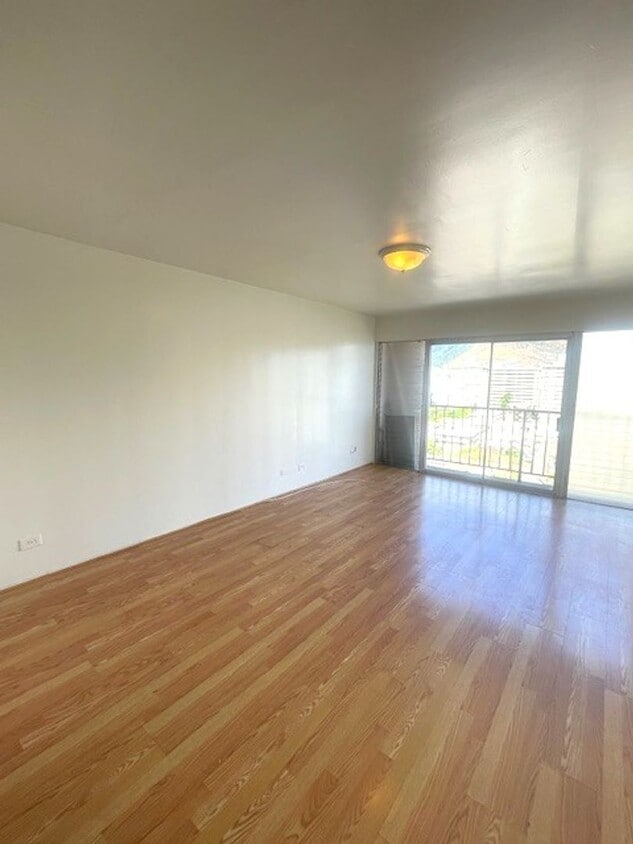Primary Photo - 3 Bedroom / 1.5 Bath in Honolulu