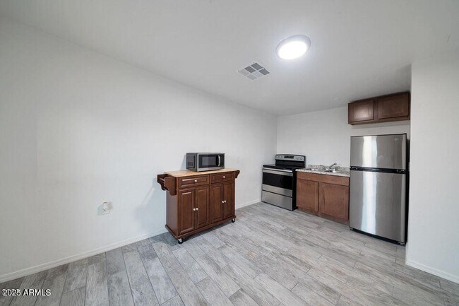 Foto del edificio - 1108 S 33rd Ave