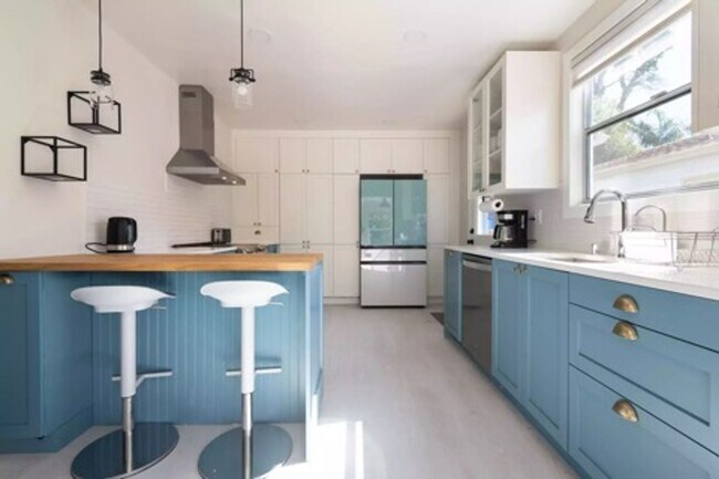 Building Photo - Maxwell Park Oasis: Charming 2-Bedroom Hom...