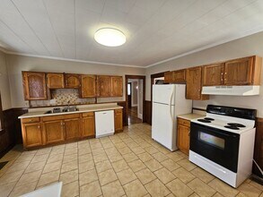 Building Photo - 189 South St