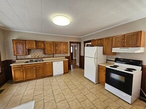 Building Photo - 189 South St