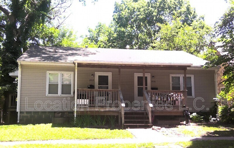 1012 Maine St, Lawrence, KS 66044 Townhome Rentals in Lawrence KS