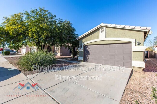 Building Photo - 16092 W Woodlands Ave