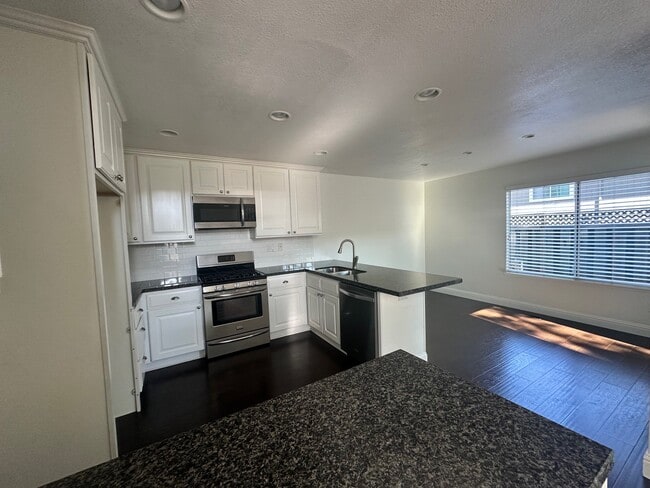 Building Photo - 11501 Treeline Pl
