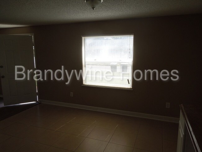 Foto del edificio - 2412 Alden Trace Blvd E