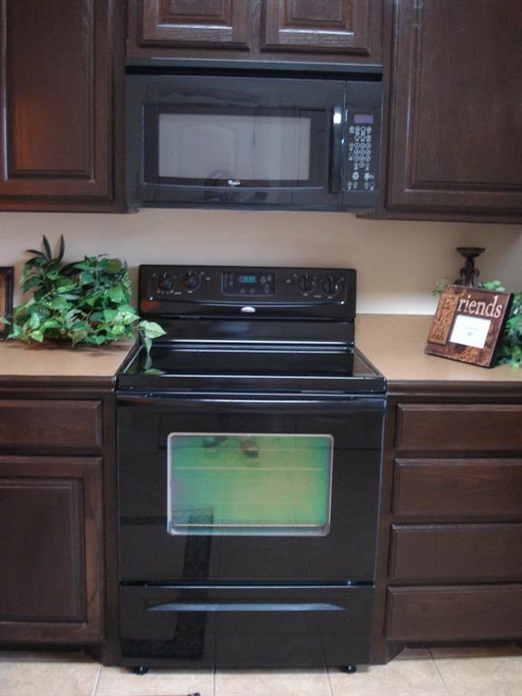 Building Photo - 11118 Marion Rd