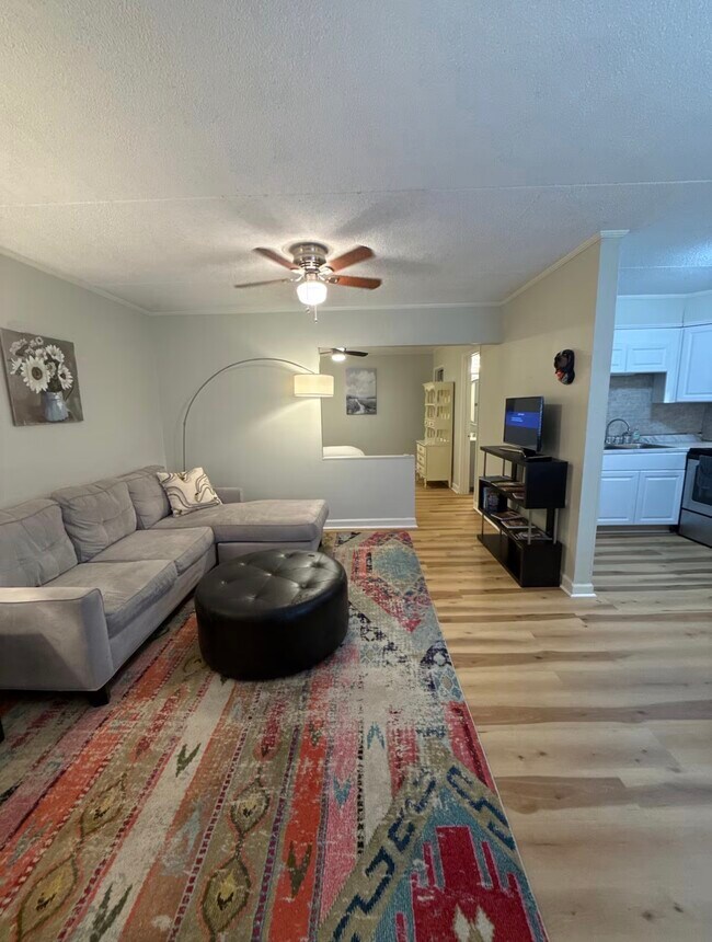Foto del edificio - 2733 Jersey Ave