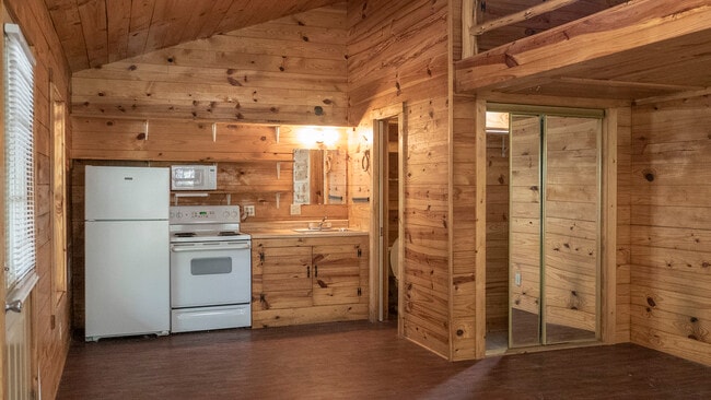 Building Photo - 125 Walnut Grove Rd