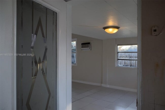 Building Photo - 43 SW 11th St