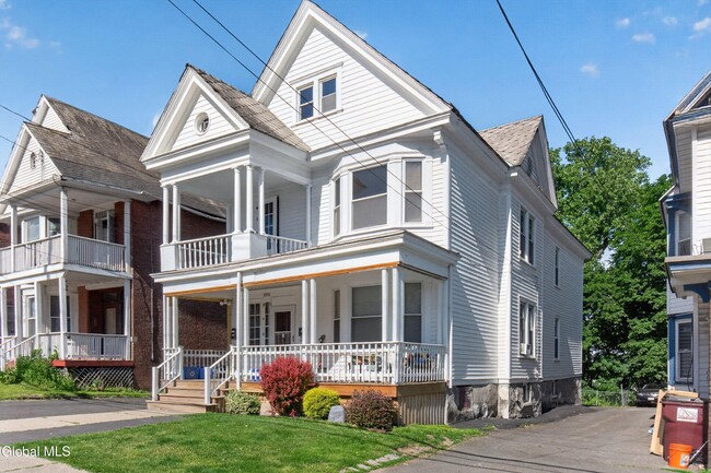 Building Photo - 2333 15th St