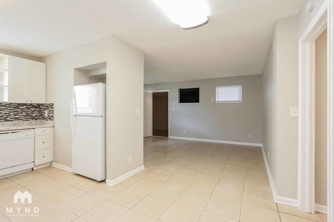 Building Photo - 1825 Fouraker Rd