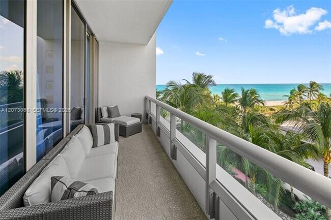 Foto del edificio - 6799 Collins Ave