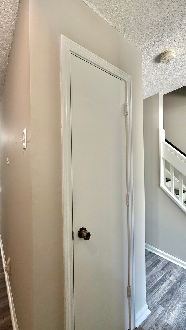 Building Photo - 1903 Malone Rd