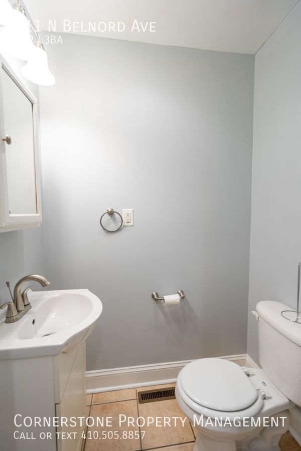 Foto del edificio - 2 Bed, 2.5 Bath I $1700 | 211 N Belnord Av...