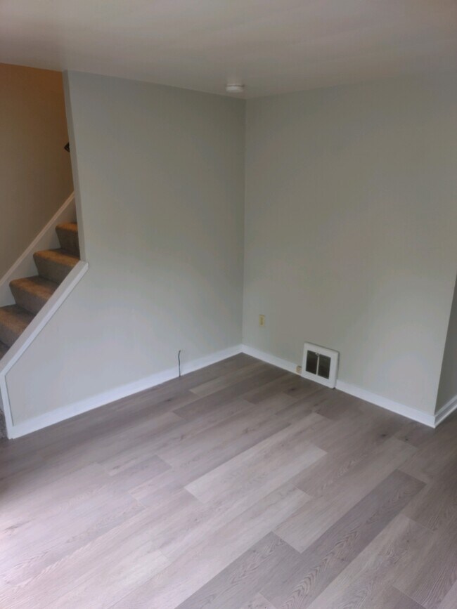 Jameson Townhomes Apartments in Brentwood, PA