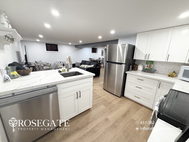 Building Photo - 2-Bedroom Basement Apartment with In-Unit Laundry – Water & Gas Included – Kitchener
