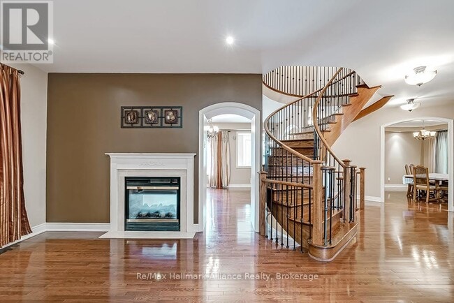 Photo du bâtiment - 1527 Arrowhead Rd