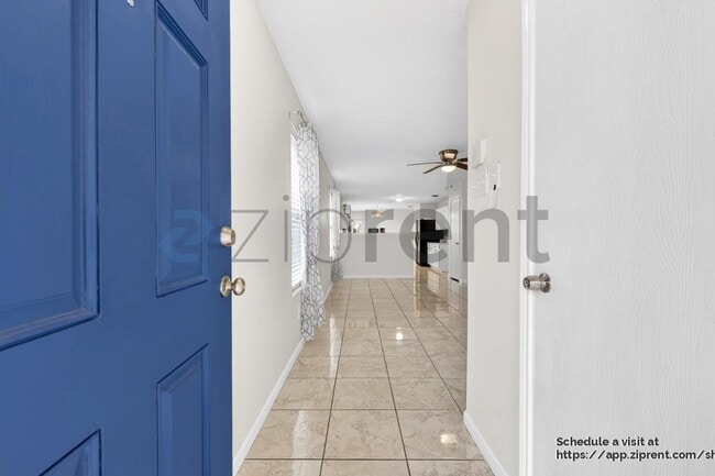 Building Photo - 6525 Meadow Way Ln