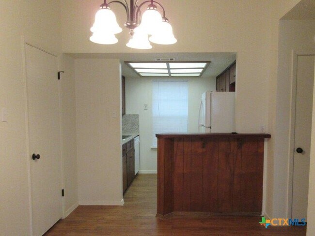 Foto del edificio - 422 Chisholm Valley Dr