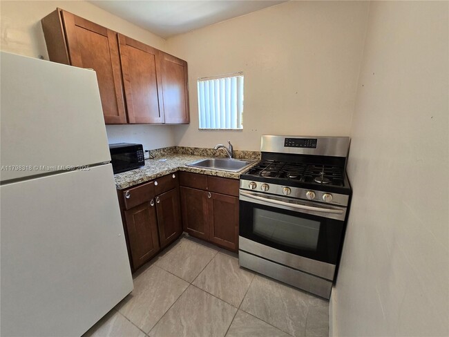 Foto del edificio - 1293 NE 110th St