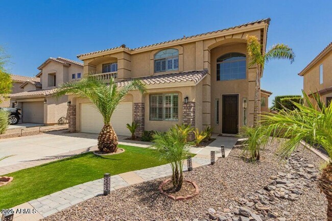 Building Photo - 2237 W Bonanza Ln