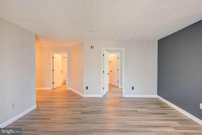 Foto del edificio - 8905 Stone Creek Pl