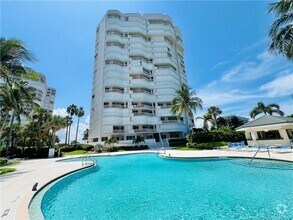 Building Photo - 5051 N Hwy A1A
