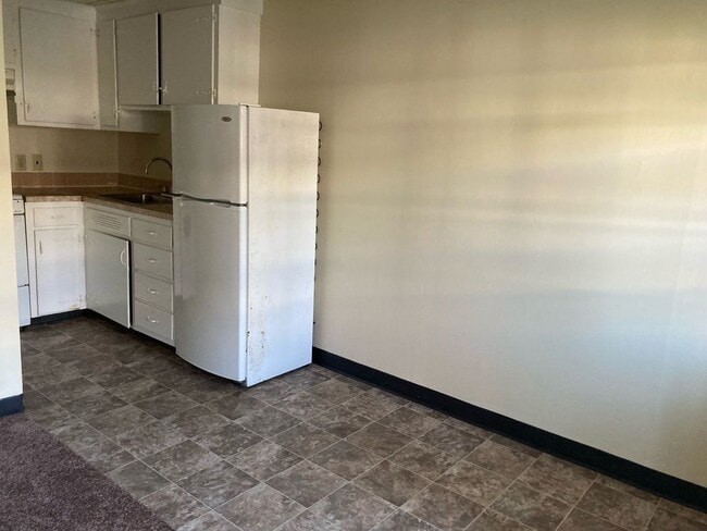 Photo - 180 Andover St Apartment