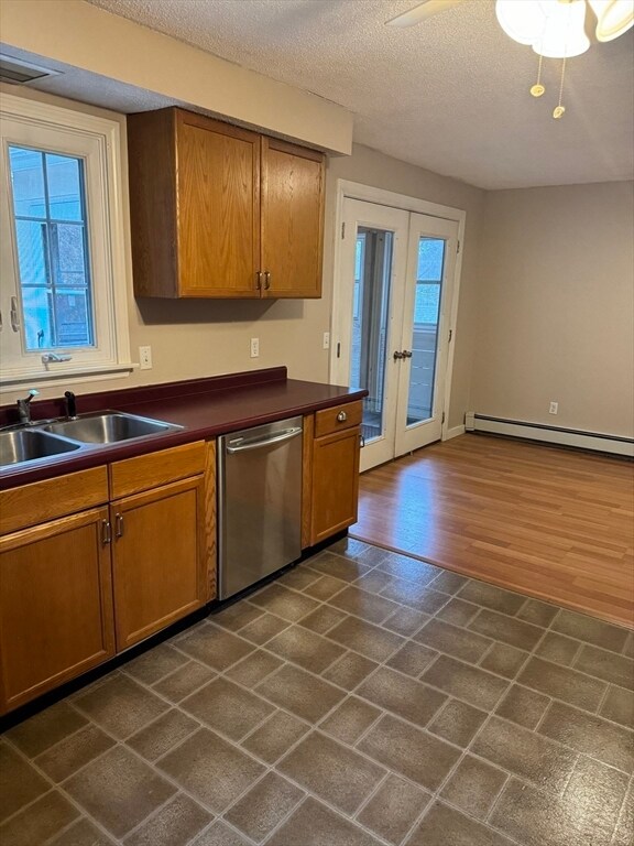 60 Fowler Ave Unit 60, Northbridge, MA 01534 Room for Rent in