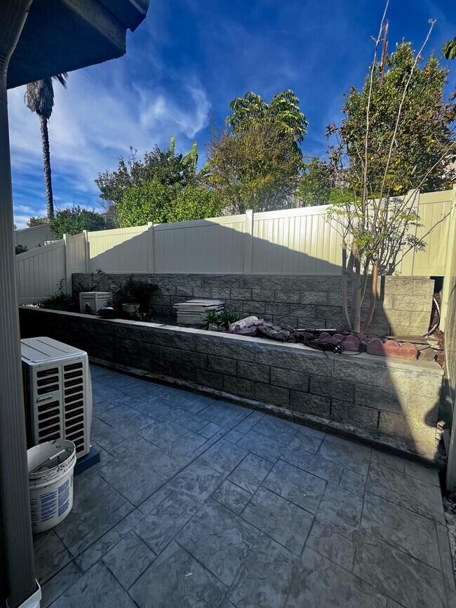 Foto del edificio - 1457 Knollwood Pl