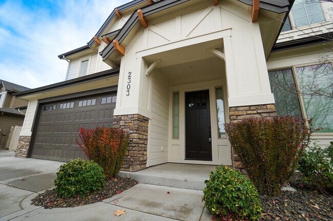 Foto del edificio - 2303 E Fratello St