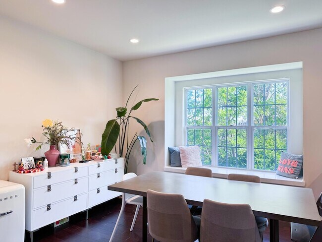 Foto del edificio - 2856 Ridington Rd