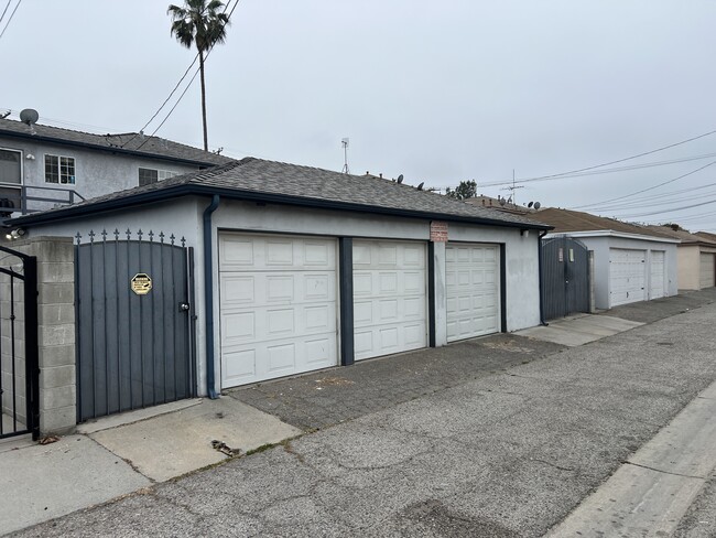 Foto del edificio - 12717 Oxnard St