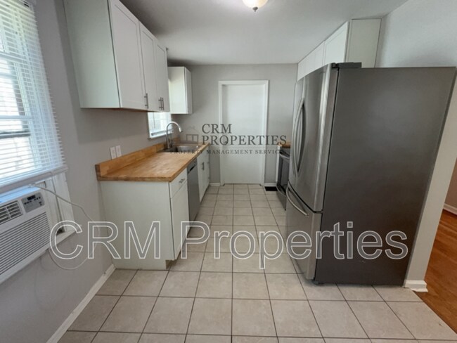 Foto del edificio - 5121 Norwaldo Ave