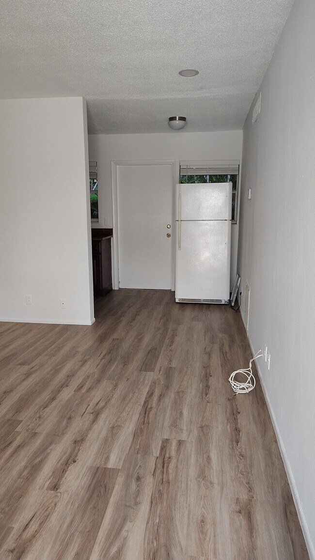 Foto del edificio - 2503 N Ocean Blvd