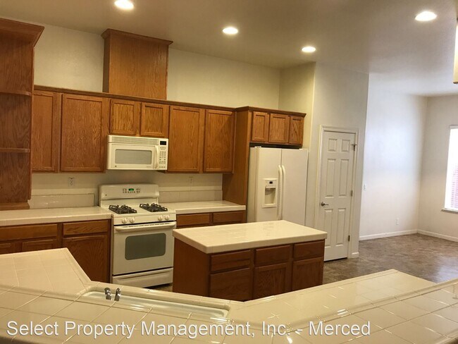 Foto del edificio - 4 br, 2 bath House - 881 Sand Stone Way