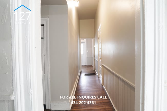 Building Photo - Modern Comfort Meets Prime Convenience – Stunning 3BR/2BA in Lynchburg!