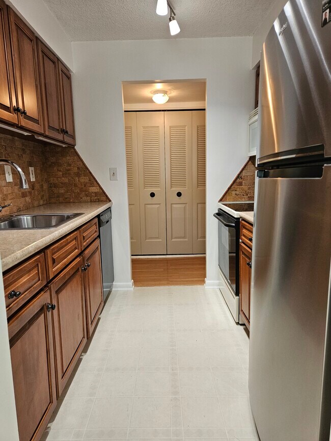 Cocina - 3204 Valley Dr