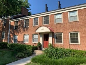 Building Photo - 2601 Arlington Blvd