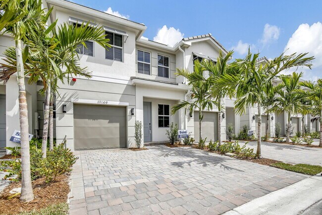 Foto del edificio - 17149 SW 1st St