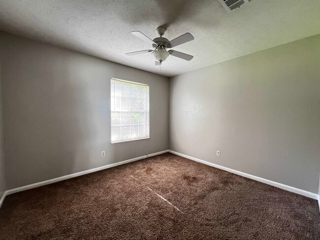 Building Photo - 1840 Devra Dr