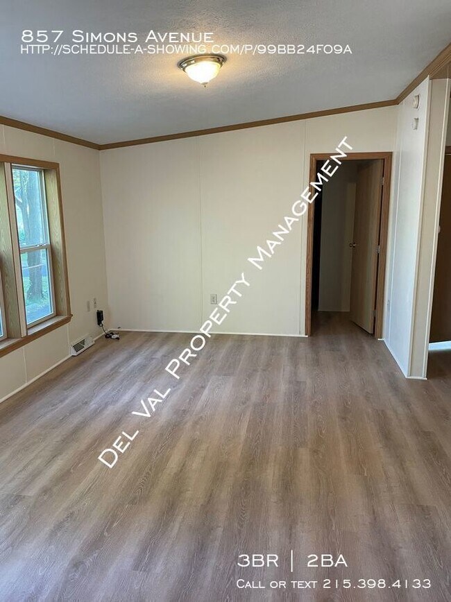 Foto del edificio - 857 Simons Ave