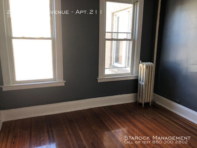 Building Photo - 249 Sisson Ave