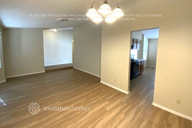 Foto del edificio - 4920 Evergreen Glen Dr