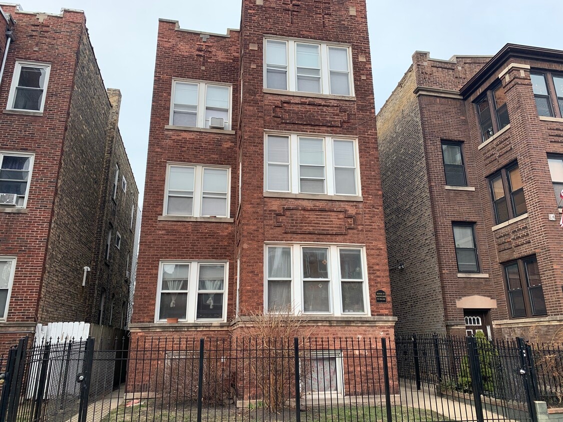 2056 W Birchwood Ave Unit 2, Chicago, IL 60645 Condo for Rent in