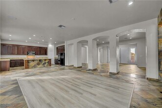 Building Photo - 7199 Adobe Falls Ct